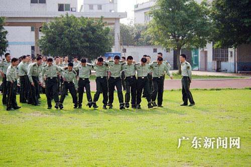 武警广州指挥学院怎么走(武警广州指挥学院的介绍)